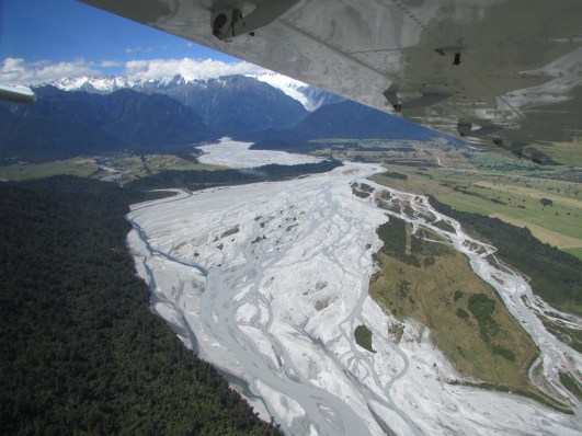 We descended really quickly, with the FJC seen under the wing, centre top